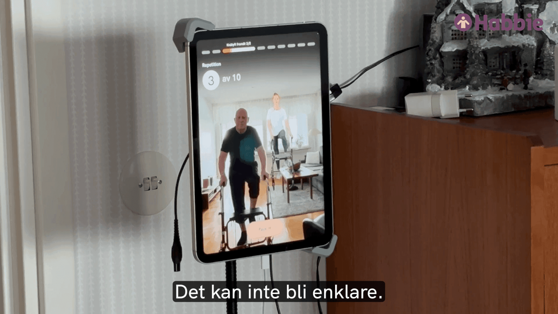 Patient som tränar med Habbie hemma
